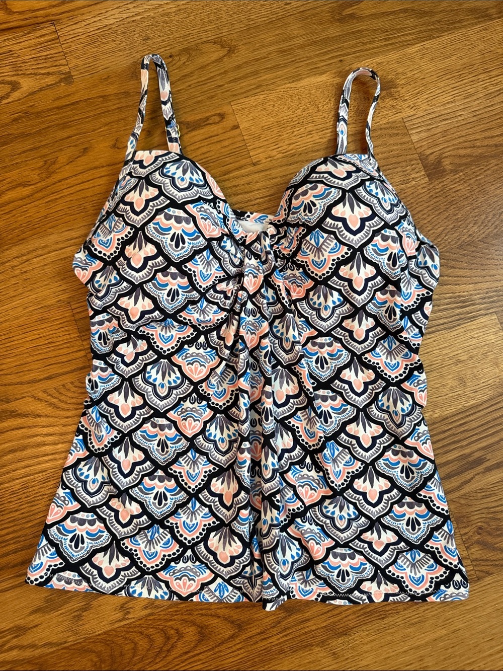 Leilani Tankini Swim Top Size 12 Multicolor Paisley Twist Front Underwire